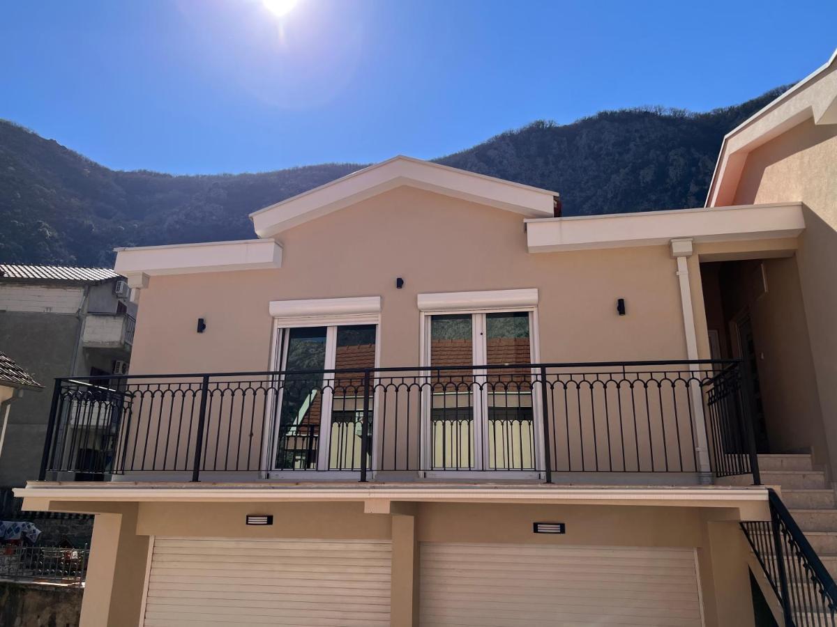 Luna Apartment Kotor Buitenkant foto